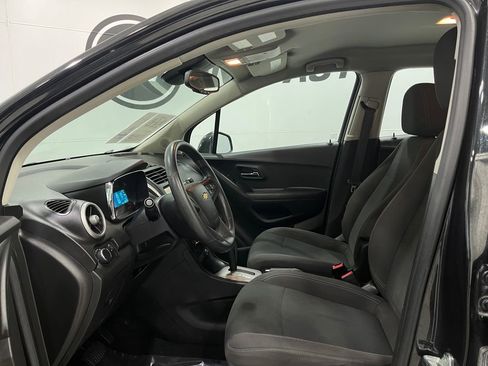 Used 2016 Chevrolet Trax LS image 11