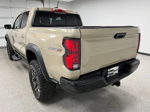 Used 2023 Chevrolet Colorado ZR2 w/ ZR2 Convenience Package III AWD/4WD image 8