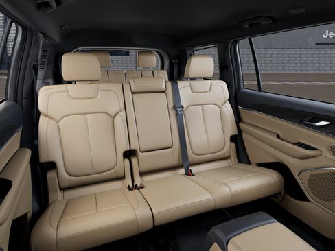 New 2026 Jeep Grand Cherokee L Limited AWD/4WD image 15