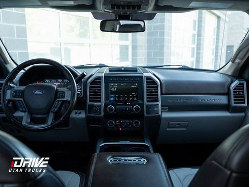 Used 2019 Ford F350 Limited image 27