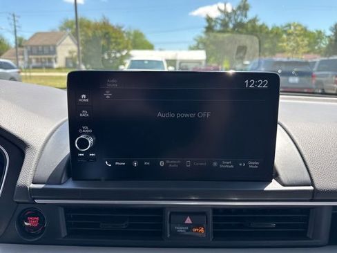 Used 2025 Honda Pilot EX-L image 14