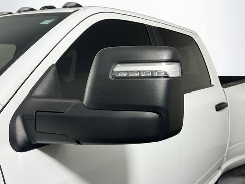 Used 2023 RAM 3500 Big Horn w/ Level 1 Equipment Group image 12