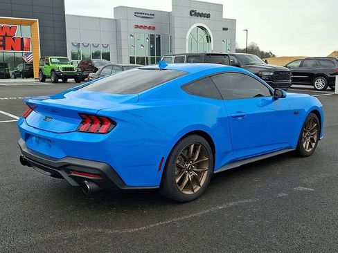 Used 2024 Ford Mustang GT Premium image 10