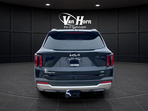 New 2026 Kia Sorento EX AWD/4WD image 4