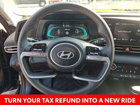 Certified 2025 Hyundai Elantra Blue image 22