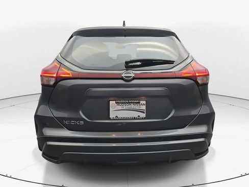 Used 2023 Nissan Kicks S w/ Interior Electronics Package FWD image 8