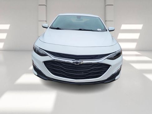 Used 2020 Chevrolet Malibu RS image 2