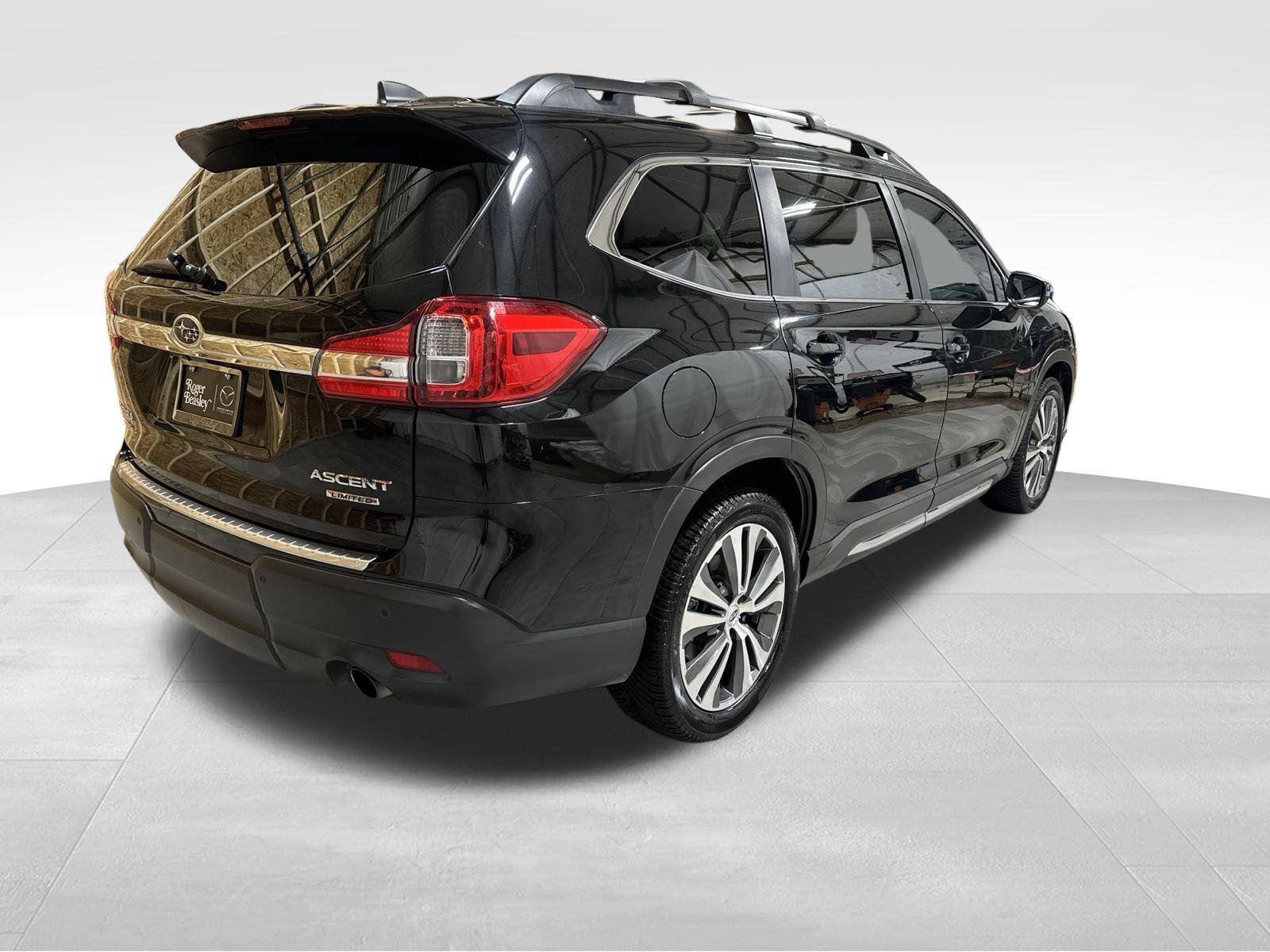 Used 2020 Subaru Ascent Limited w/ Technology Package AWD/4WD image 5