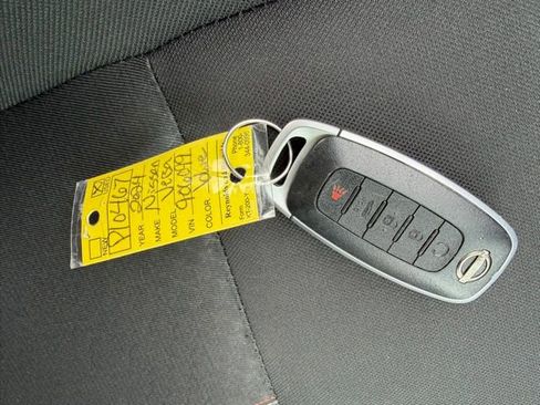 Used 2024 Nissan Versa SR FWD image 40
