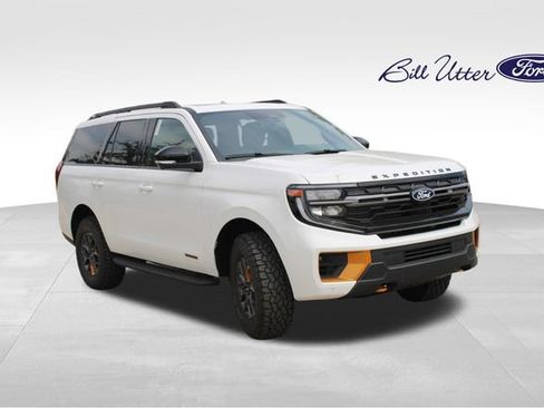 New 2027 Ford Expedition Tremor w/ Driver's Package AWD/4WD image 2