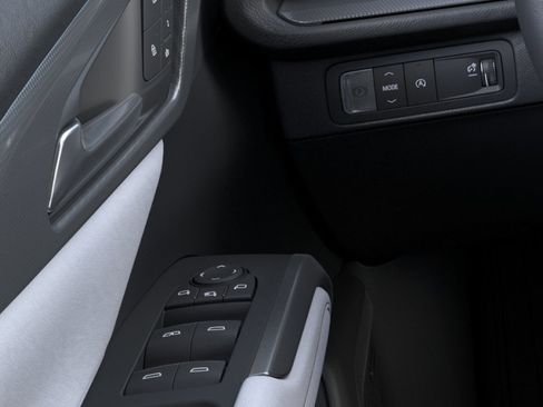 New 2026 Chevrolet Traverse High Country FWD image 23