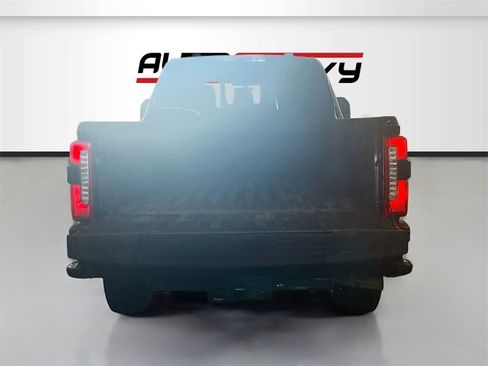 Used 2023 Ford F250 Lariat w/ Lariat Ultimate Package image 30