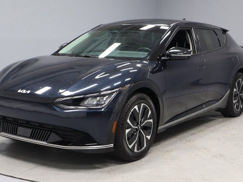 Used 2022 Kia EV6 Wind image 13