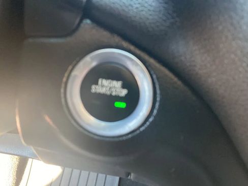 Used 2019 Chevrolet Equinox LT FWD image 21