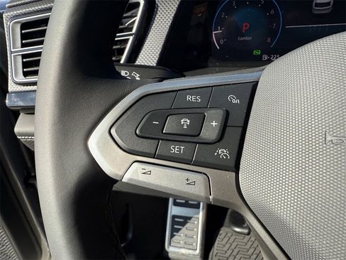 New 2026 Volkswagen Atlas Cross Sport SEL Premium R-Line image 17