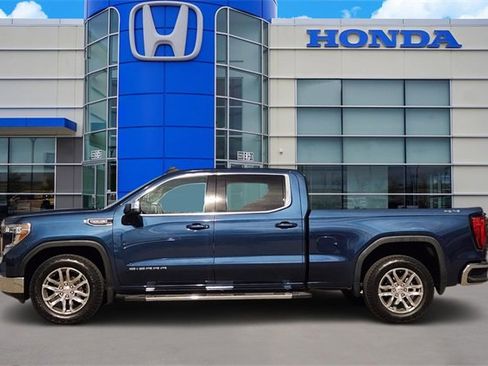 Used 2019 GMC Sierra 1500 SLE w/ SLE Value Package image 3