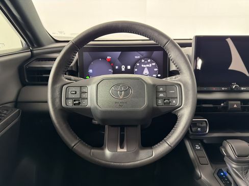 Used 2026 Toyota RAV4 SE w/ Weather Package FWD image 9