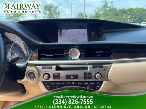 Used 2014 Lexus ES 350 w/ Luxury Package FWD image 22