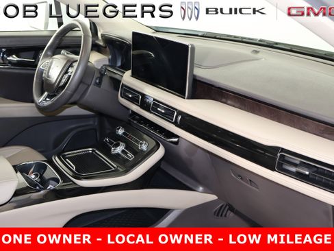 Used 2021 Lincoln Nautilus Reserve image 23