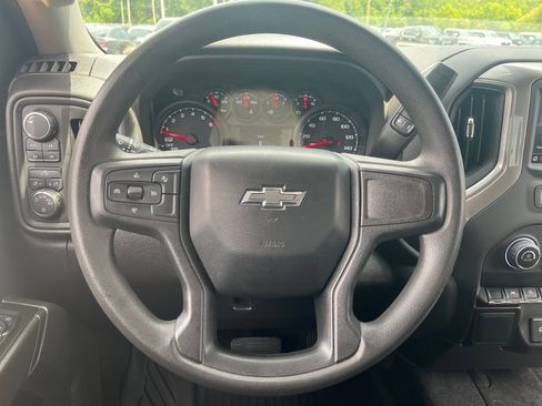 Used 2025 Chevrolet Silverado 1500 Custom Trail Boss w/ LPO, Dark Essentials Package AWD/4WD image 17