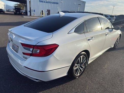 Used 2019 Honda Accord Touring image 4