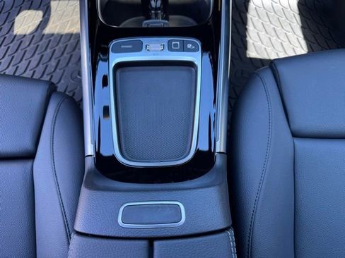 Used 2026 Mercedes-Benz GLA 250 4MATIC image 16