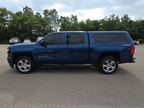 Used 2017 Chevrolet Silverado 1500 LT w/ All Star Edition AWD/4WD image 5