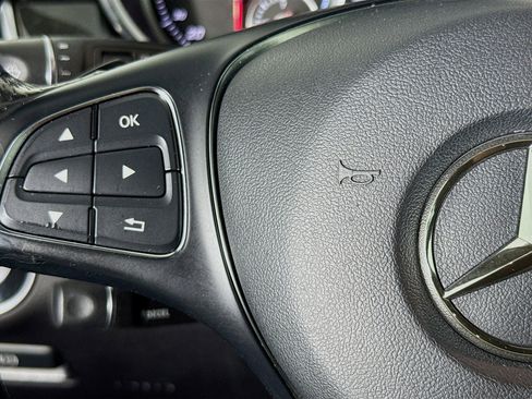 Used 2018 Mercedes-Benz GLE 350 4MATIC image 13