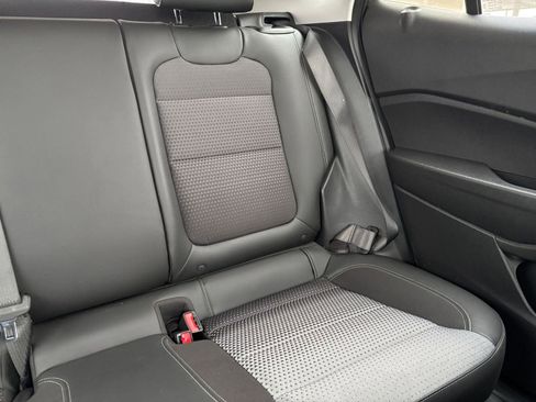 Used 2025 Chevrolet Trax LT image 35