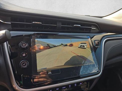 Used 2023 Chevrolet Bolt EUV LT w/ Driver Confidence Package FWD image 13