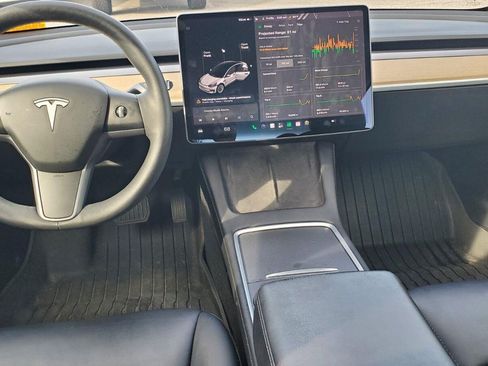 Used 2021 Tesla Model 3 Standard Range Plus RWD image 7