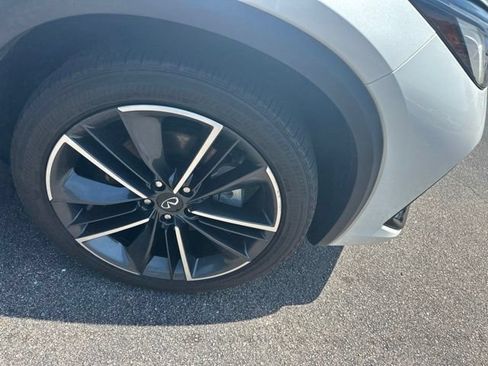 Used 2023 INFINITI QX50 Sport FWD image 5
