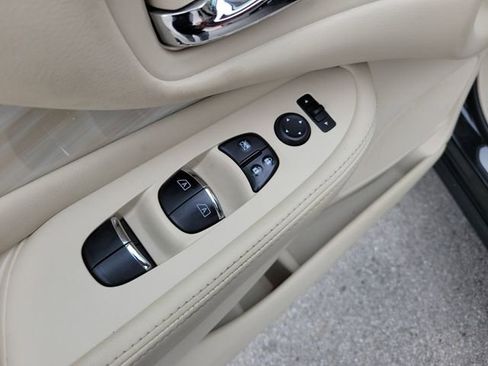 Used 2018 Nissan Murano Platinum w/ Cargo Package FWD image 19