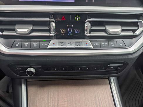 Used 2021 BMW 330i xDrive Sedan w/ Premium Package AWD/4WD image 13