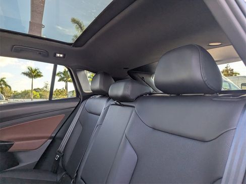 Used 2021 Volkswagen ID.4 Pro S image 17