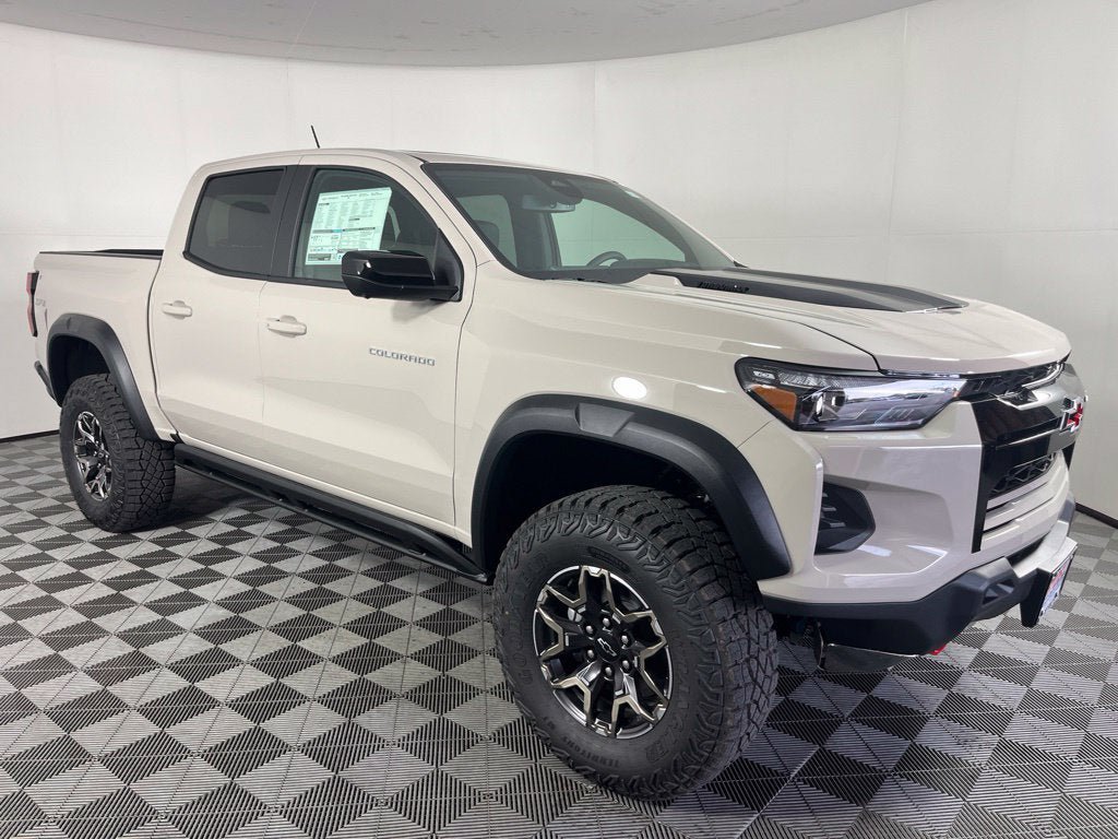 New 2026 Chevrolet Colorado ZR2 w/ Technology Package AWD/4WD image 1