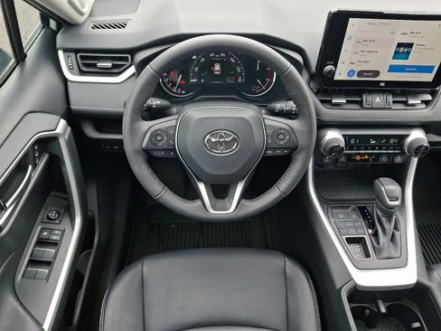 Certified 2023 Toyota RAV4 XLE Premium AWD/4WD image 13