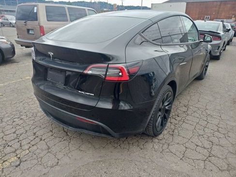 Used 2020 Tesla Model Y Long Range image 3