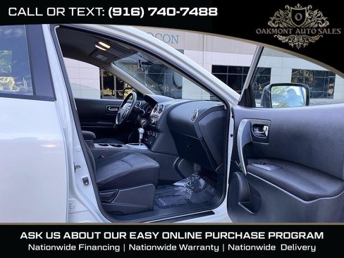 Used 2013 Nissan Rogue S FWD image 11