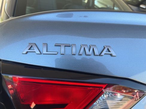 Certified 2023 Nissan Altima 2.5 SV image 30