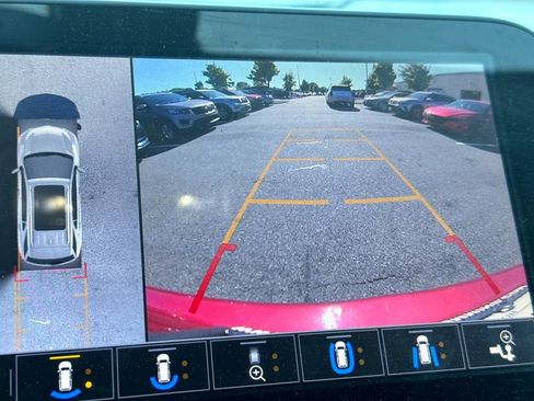 Used 2020 Chevrolet Equinox Premier FWD image 29