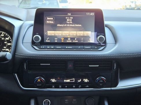 Certified 2021 Nissan Rogue SV image 19