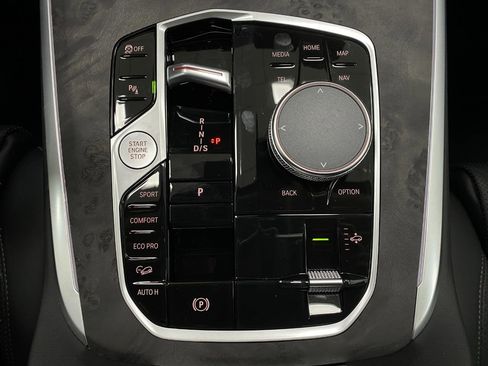 Certified 2026 BMW X7 xDrive40i image 30