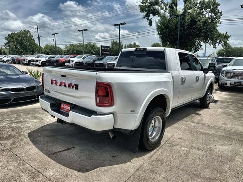 Used 2026 RAM 3500 Longhorn AWD/4WD image 11