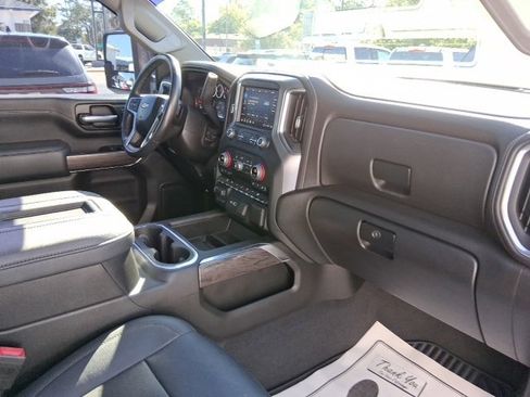 Used 2022 Chevrolet Silverado 3500 LTZ w/ LTZ Convenience Package image 23