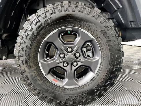 Used 2020 Jeep Gladiator Rubicon image 11