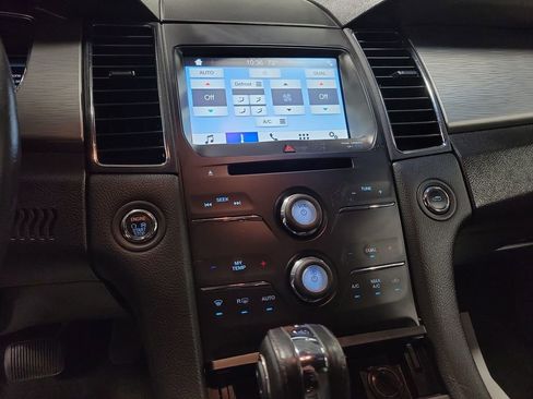 Used 2018 Ford Taurus SEL w/ Equipment Group 201A image 15