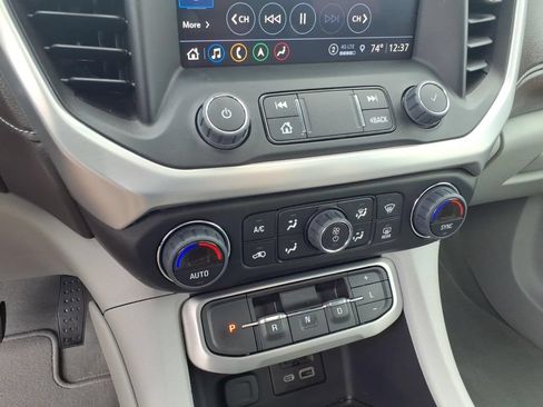 Used 2023 GMC Acadia SLT w/ Preferred Package AWD/4WD image 15