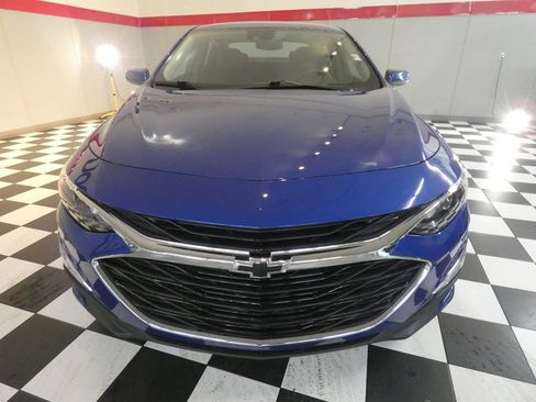 Used 2023 Chevrolet Malibu RS image 2