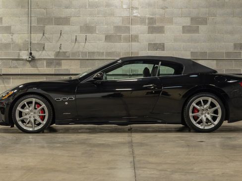 Used 2018 Maserati GranTurismo MC image 5